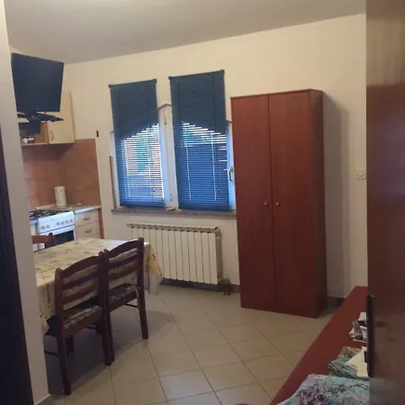 Studio Paris Apartmán *